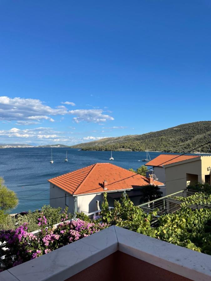 Hotel Apartman Jukic Marina Esterno foto